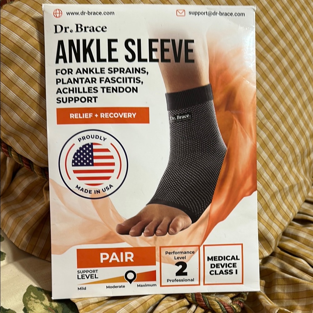 Black Ankle Sleeve